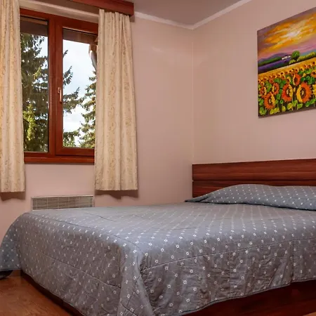 Stand'art - , смолянски езера Apartmán